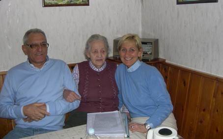 Vizebürgermeister Johann Rattensberger, Erna Gandler, Bürgermeisterin Sonja Ottenbacher